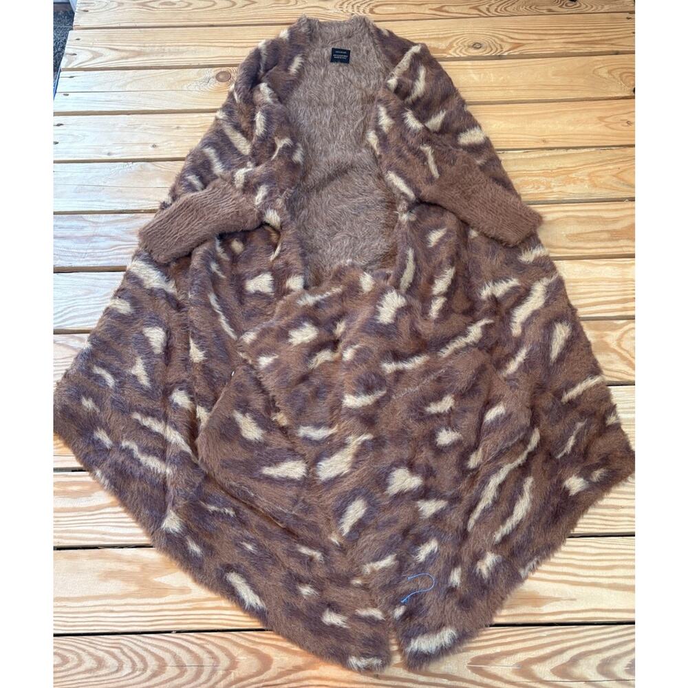 Saachi Women’s Animal Print shrug cardigan size S Brown Bb